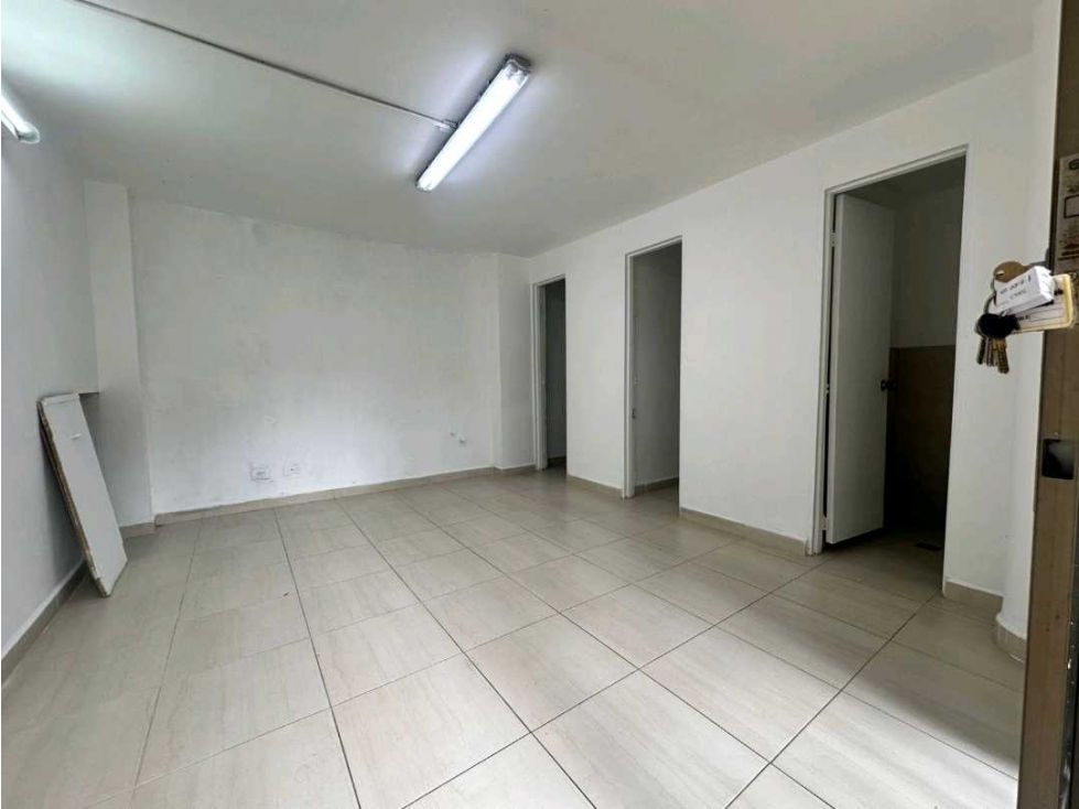 Local en arriendo Antioquia Envigado Villa Grande 22 m2 Habitaciones 0 Baños 1 Garajes 0 Precio $2400000