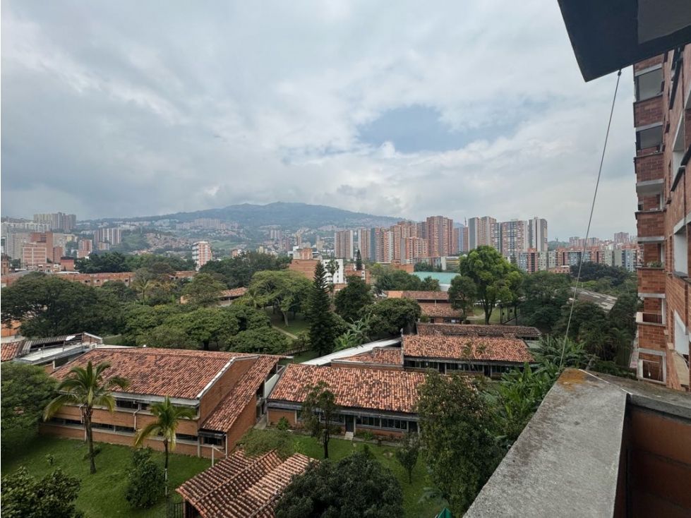 Apartamento en arriendo Antioquia Medellín Los Colores 81 m2 Habitaciones 3 Baños 2 Garajes 1 Precio $3200000