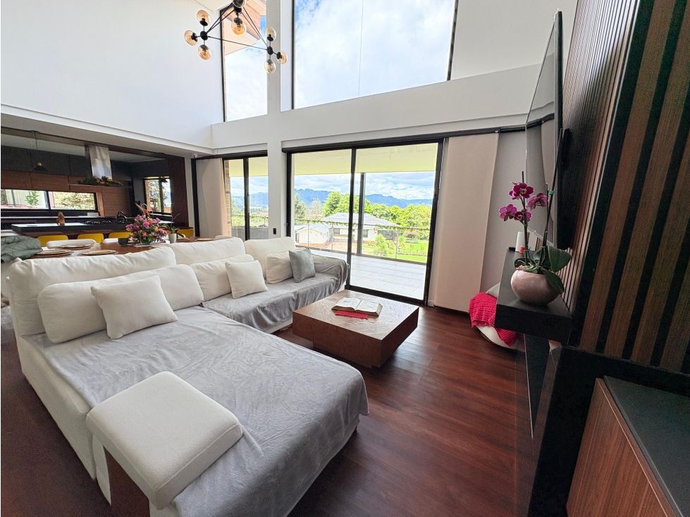 Casa en venta Cundinamarca Cajicá Cajica 400 m2 Habitaciones 5 Baños 7 Garajes 4 Precio $3150000000