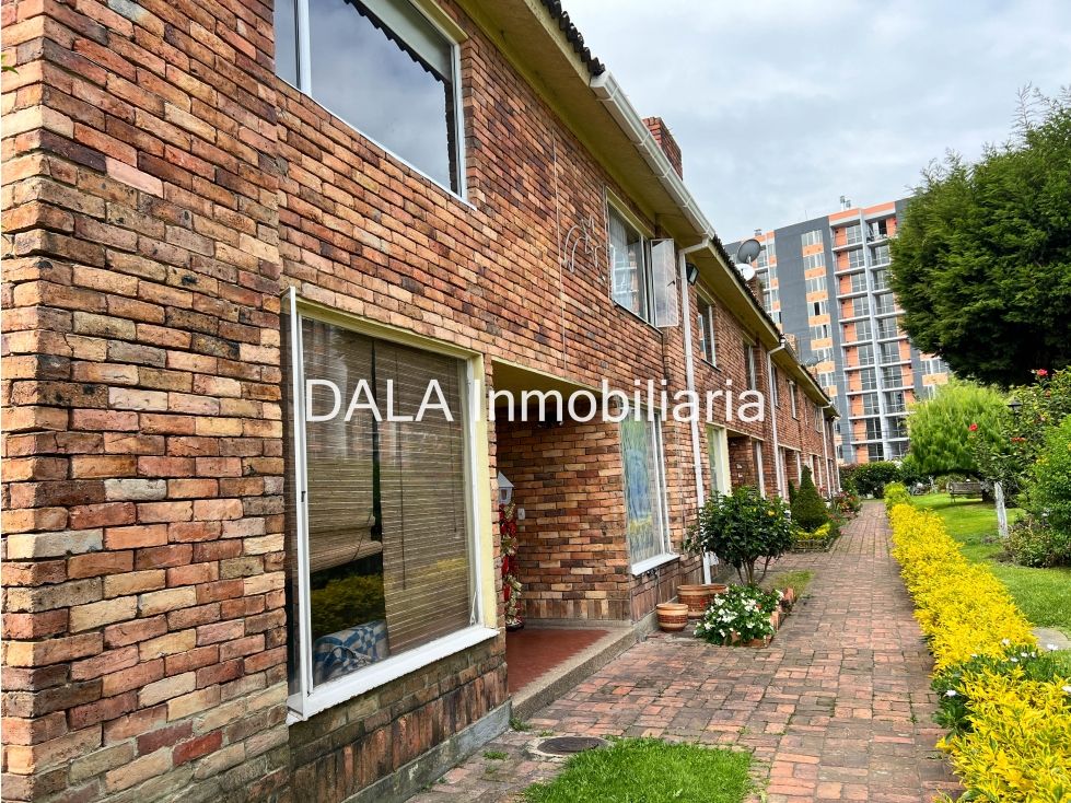 Casa en venta Cundinamarca Chía Villa Olimpica 83 m2 Habitaciones 3 Baños 2 Garajes 2 Precio $379900000