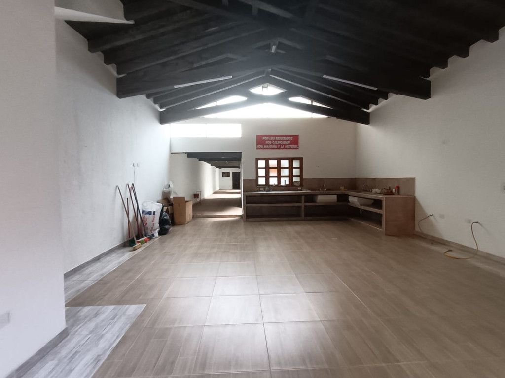 Casa en arriendo Antioquia El Carmen De Viboral El Centro 300 m2 Habitaciones 3 Baños 4 Garajes 0 Precio $4000000