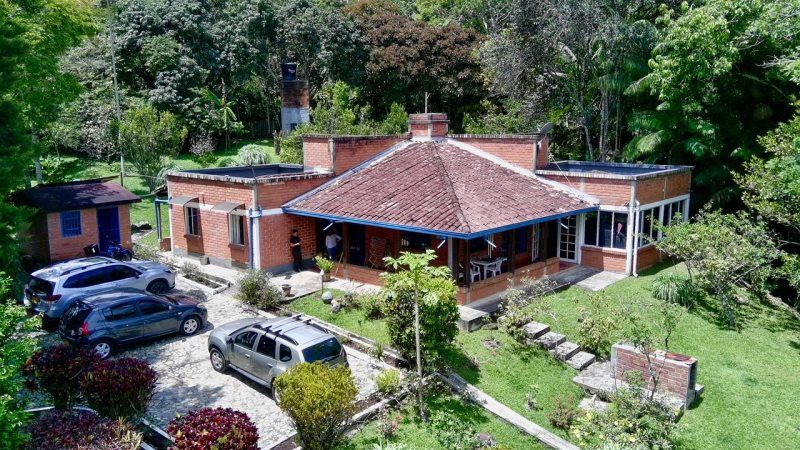 Finca en venta Antioquia Barbosa Barbosa 8614 m2 Habitaciones 5 Baños 4 Garajes 4 Precio $1000000000