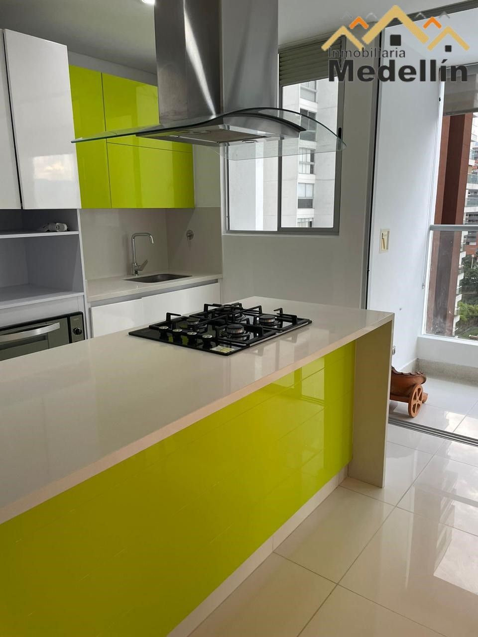 Apartamento en arriendo Antioquia Itagüí Santa Catalina 102 m2 Habitaciones 3 Baños 2 Garajes 0 Precio $4200000