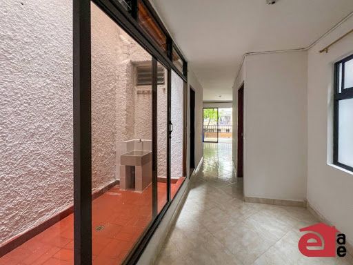 Apartamento en arriendo Antioquia Envigado Obrero 88 m2 Habitaciones 3 Baños 2 Garajes 0 Precio $2500000