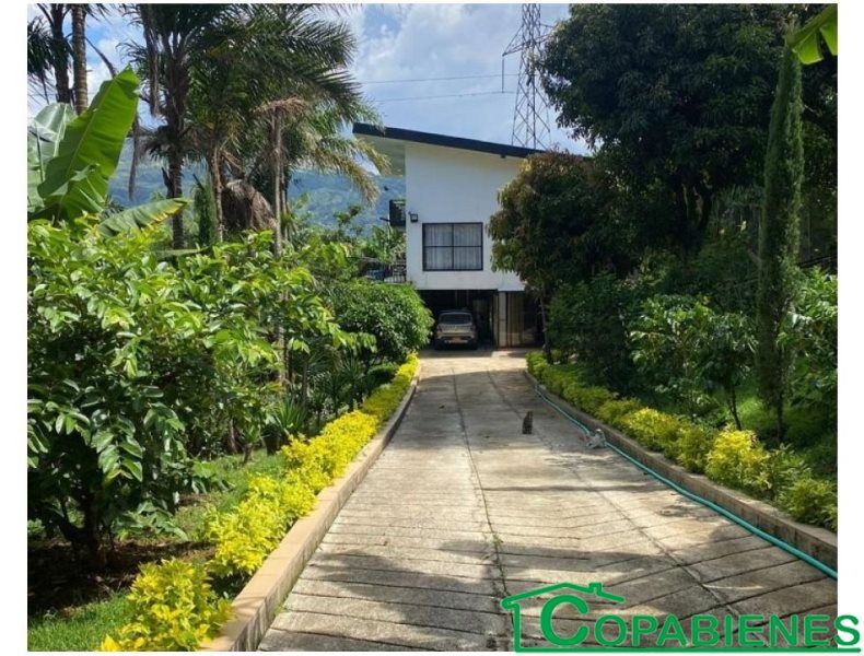 Casa en arriendo Antioquia Girardota Centro 186 m2 Habitaciones 3 Baños 3 Garajes 0 Precio $6000000