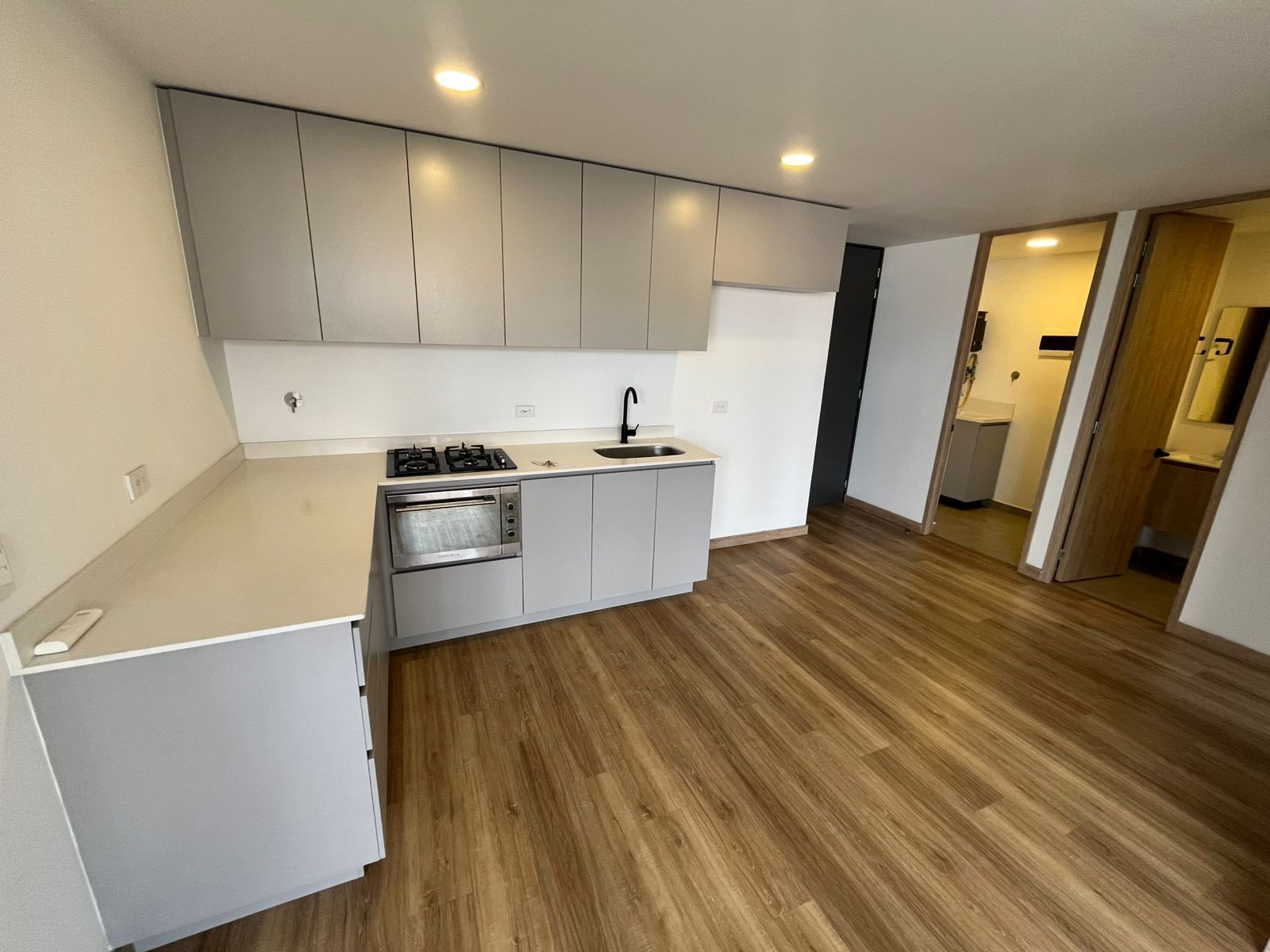 Apartamento en arriendo Antioquia Envigado Las Casitas 65 m2 Habitaciones 2 Baños 2 Garajes 1 Precio $3300000