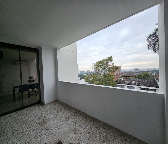 Apartamento en venta Valle Del Cauca Cali Granada 205 m2 Habitaciones 3 Baños 4 Garajes 2 Precio $570000000
