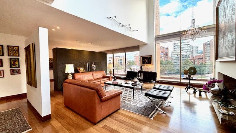 Apartamento en venta Cundinamarca Bogotá El Nogal 341 m2 Habitaciones 4 Baños 5 Garajes 4 Precio $3700000000