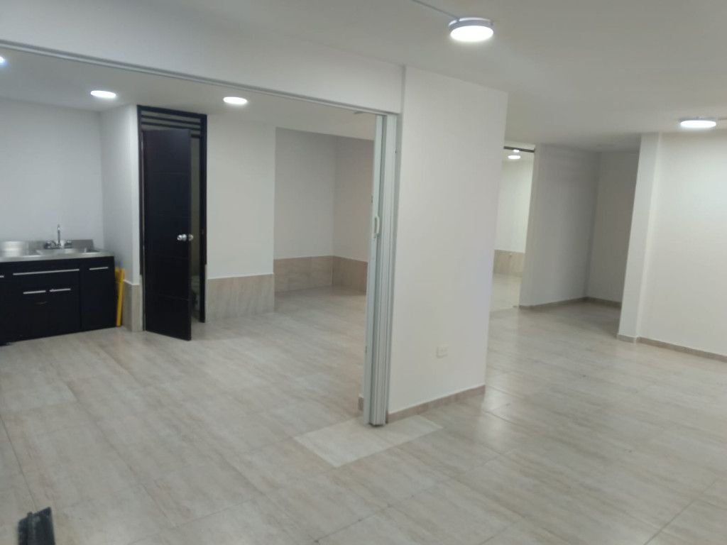 Casa en arriendo Valle Del Cauca Cali Los Cámbulos 600 m2 Habitaciones 13 Baños 10 Garajes 8 Precio $19000000
