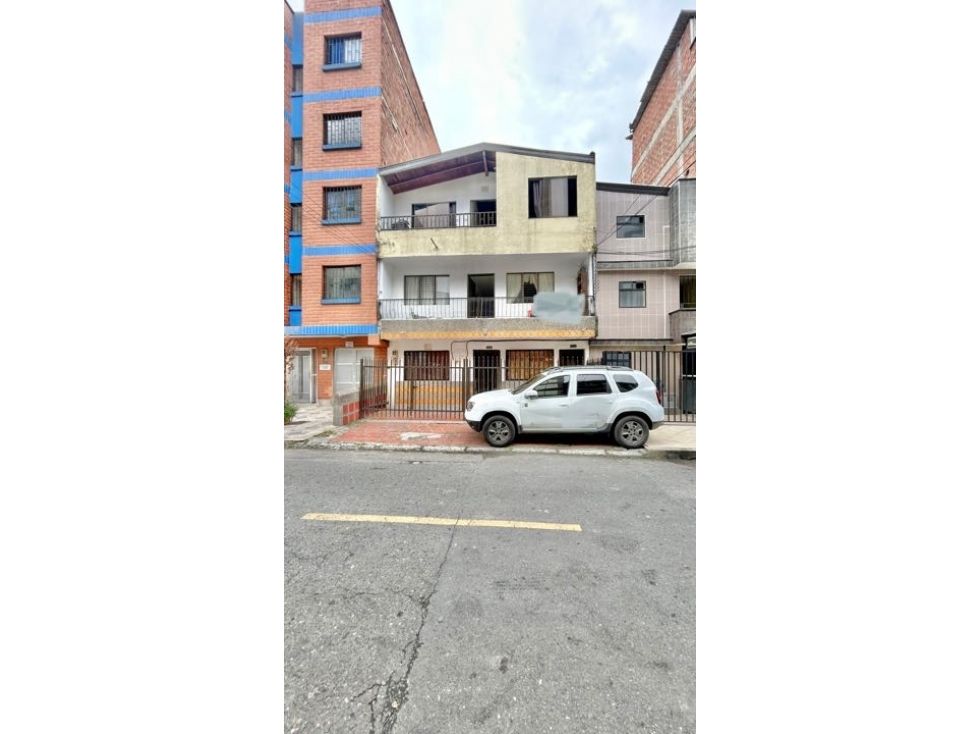 Edificio en venta Antioquia Itagüí Itagüí 339 m2 Habitaciones 8 Baños 5 Garajes 0 Precio $1200000000