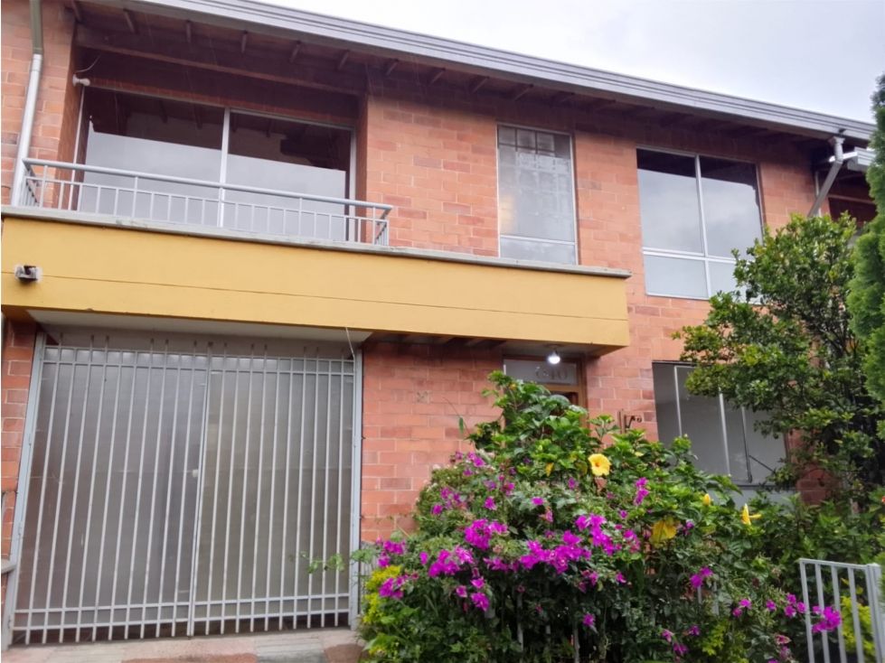 Casa en arriendo Antioquia La Estrella San Agustin Suramerica 160 m2 Habitaciones 3 Baños 3 Garajes 2 Precio $4800000