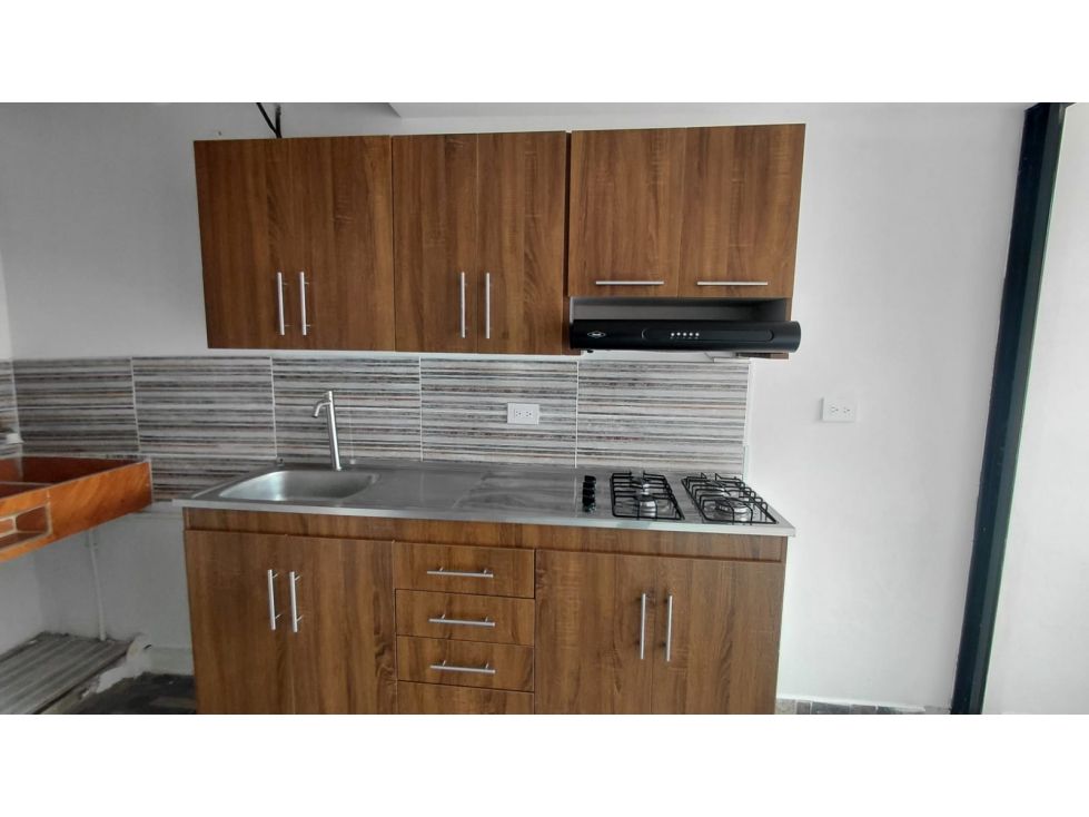 Apartamento en arriendo Antioquia Medellín El Rincon 65 m2 Habitaciones 3 Baños 2 Garajes 0 Precio $2000000