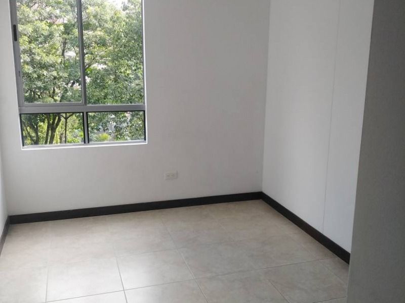 Apartamento en arriendo Antioquia Envigado La Inmaculada 81 m2 Habitaciones 3 Baños 2 Garajes 1 Precio $3500000
