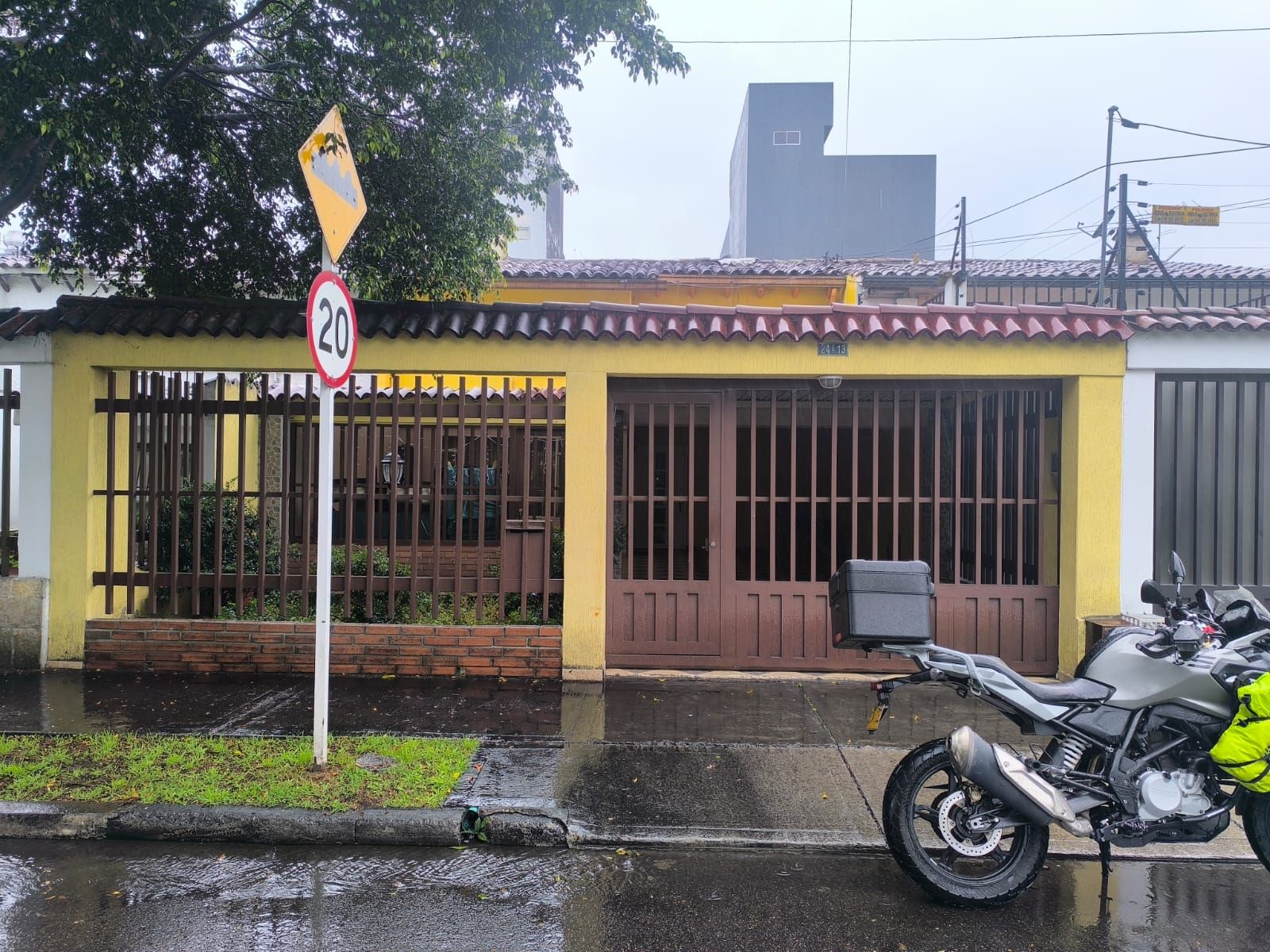 Casa en venta Cundinamarca Bogotá Modelia 200 m2 Habitaciones 3 Baños 3 Garajes 3 Precio $920000000