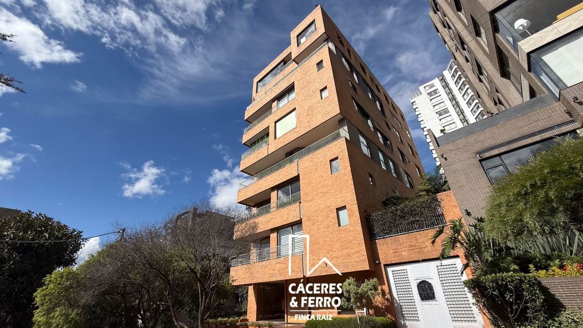 Apartamento en arriendo Cundinamarca Bogotá Los Rosales 238 m2 Habitaciones 3 Baños 3 Garajes 3 Precio $18928000