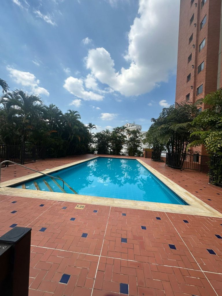 Apartamento en venta Valle Del Cauca Cali El Bosque 103 m2 Habitaciones 3 Baños 3 Garajes 2 Precio $600000000