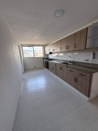 Apartamento en arriendo Antioquia Medellín Urbanizacion Los Laureles 115 m2 Habitaciones 3 Baños 3 Garajes 1 Precio $5800000