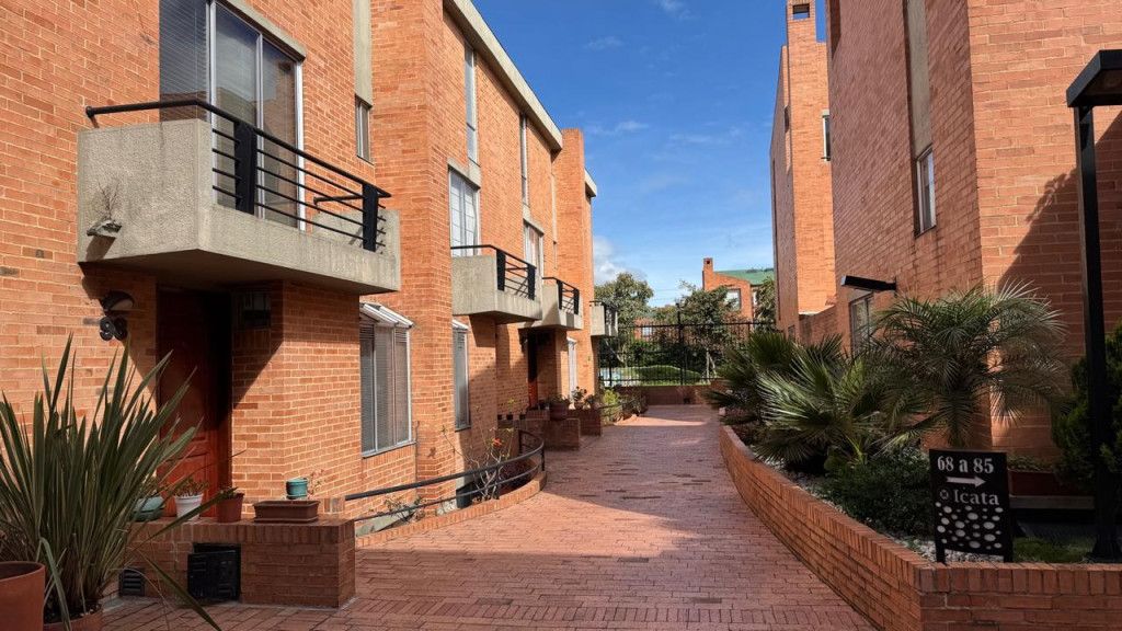 Casa en venta Cundinamarca Bogotá Villas Del Mediterraneo 159 m2 Habitaciones 3 Baños 3 Garajes 2 Precio $735000000