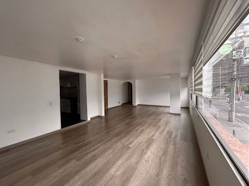 Edificio en venta Cundinamarca Bogotá El Espartillal 1050 m2 Habitaciones 0 Baños 18 Garajes 0 Precio $6800000000