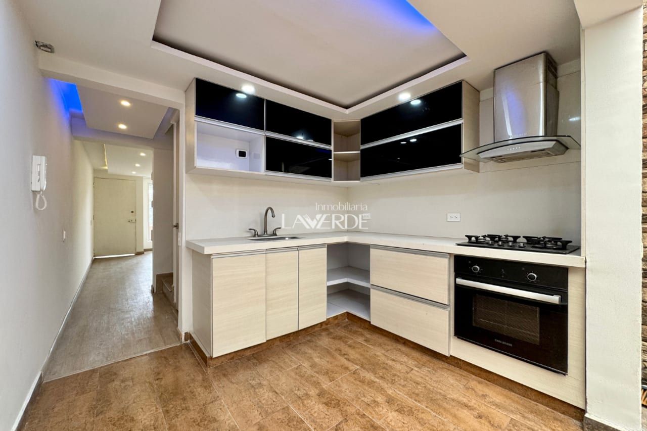 Casa en venta Cundinamarca Bogotá Mazurén 73 m2 Habitaciones 3 Baños 2 Garajes 1 Precio $400000000