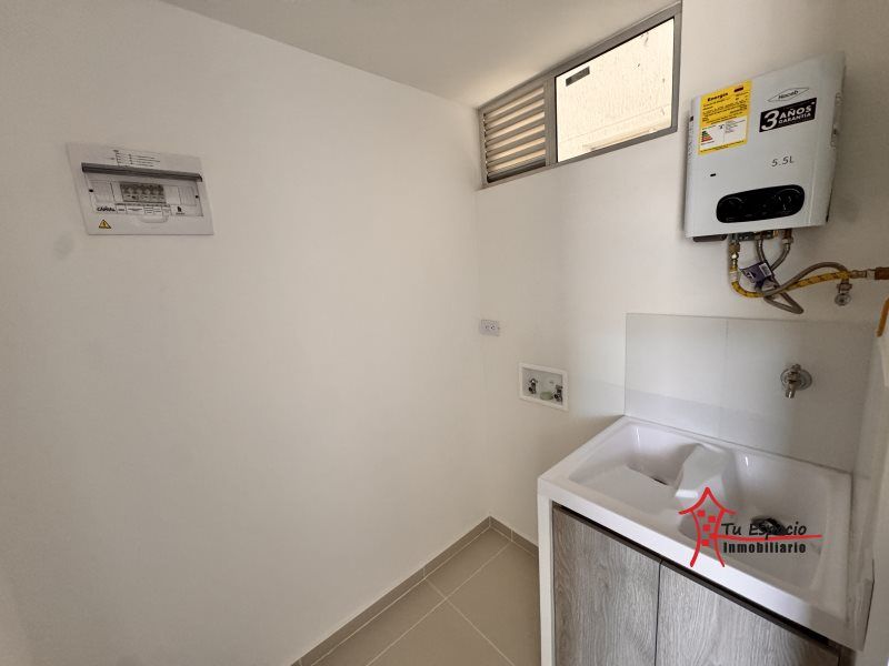 Apartamento en arriendo Antioquia Itagüí Zona Industrial 1 80 m2 Habitaciones 3 Baños 2 Garajes 0 Precio $3100000