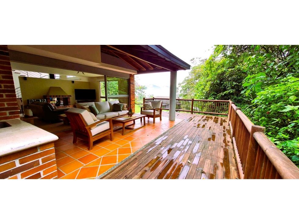 Casa en venta Antioquia Envigado El Salado 330 m2 Habitaciones 5 Baños 6 Garajes 4 Precio $2450000000
