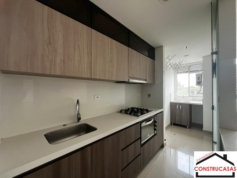 Apartamento en arriendo Antioquia Medellín Ferreni 84 m2 Habitaciones 3 Baños 2 Garajes 1 Precio $3500000