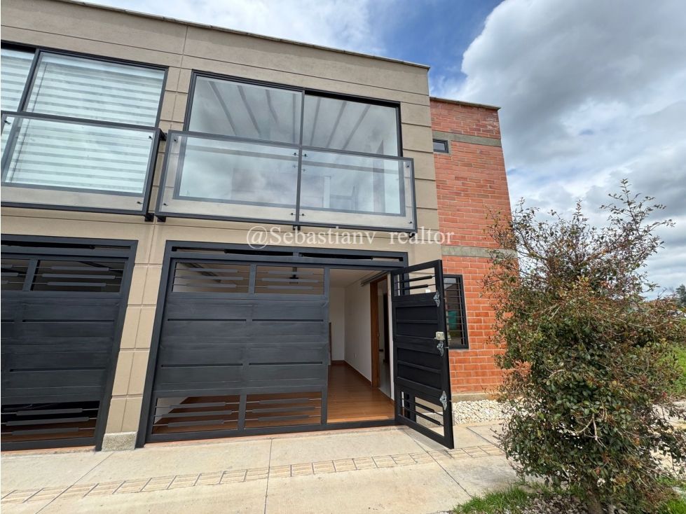 Casa en venta Antioquia La Ceja Centro 126 m2 Habitaciones 3 Baños 3 Garajes 1 Precio $630000000