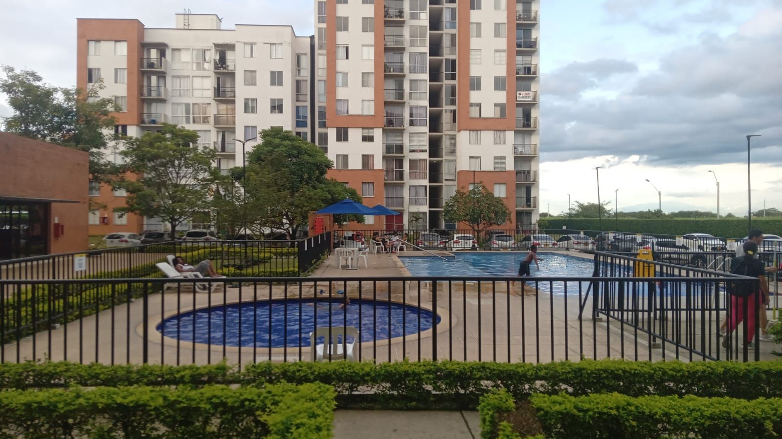 Apartamento en arriendo Valle Del Cauca Cali Condominio Marfil 59 m2 Habitaciones 3 Baños 2 Garajes 1 Precio $1350000