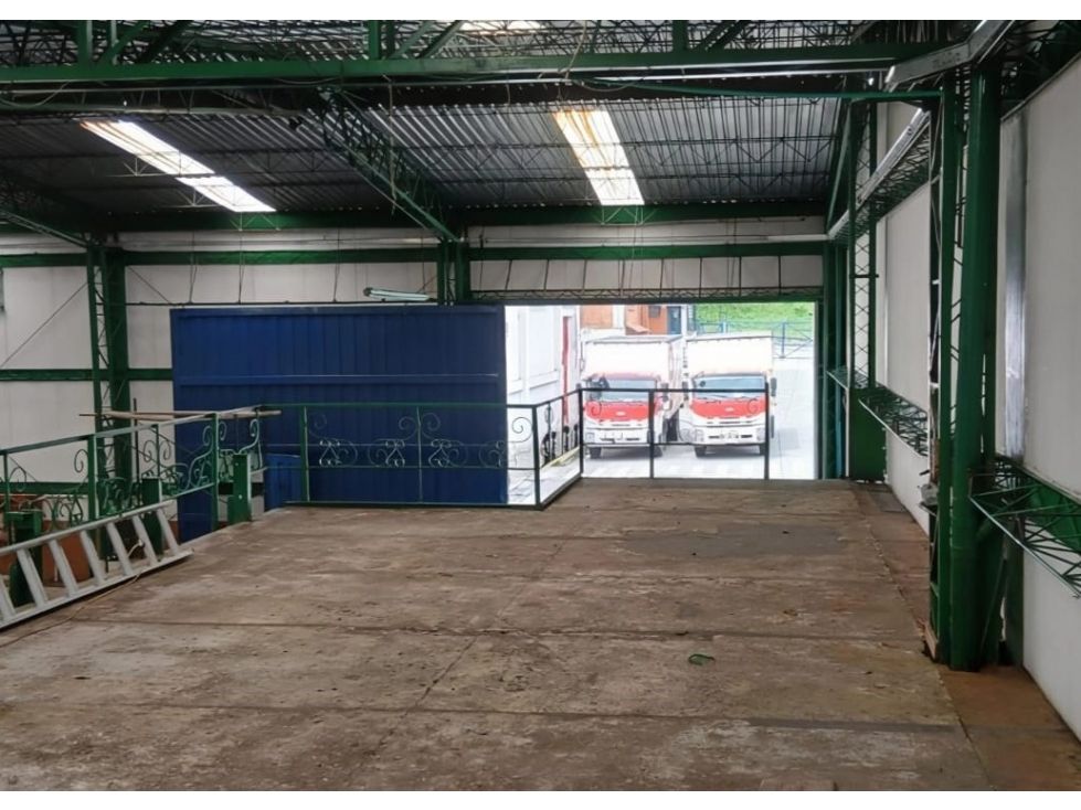 Bodega en arriendo Caldas Manizales Manizales 400 m2 Habitaciones 0 Baños 2 Garajes 0 Precio $12900000