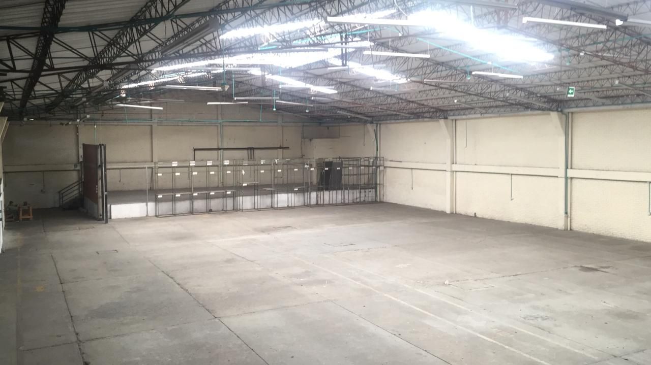 Bodega en arriendo Valle Del Cauca Yumbo Zona Industrial 1900 m2 Habitaciones 0 Baños 2 Garajes 6 Precio $20000000