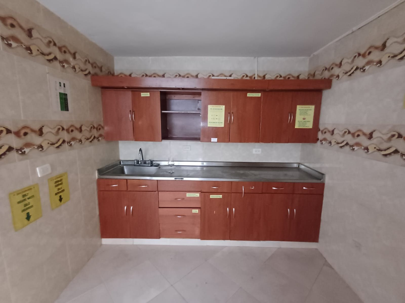 Casa en arriendo Antioquia Medellín Manila 110 m2 Habitaciones 5 Baños 3 Garajes 0 Precio $11000000