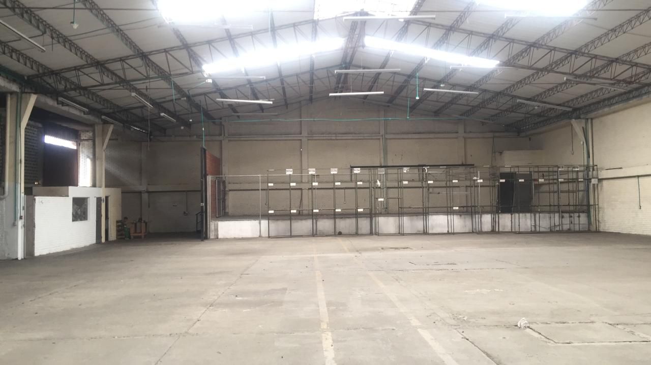 Bodega en arriendo Valle Del Cauca Cali Ub La Flora 1900 m2 Habitaciones 0 Baños 2 Garajes 6 Precio $20000000