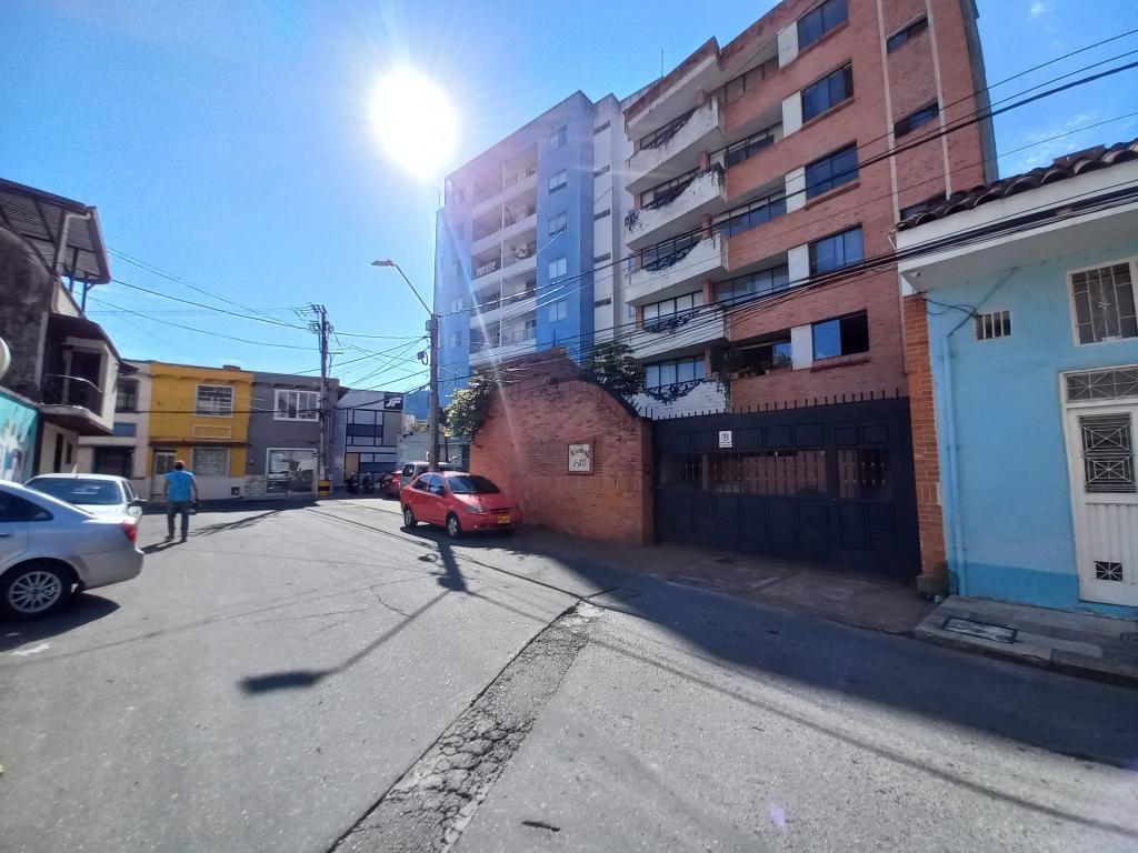 Apartamento en venta Tolima Ibagué La Pola 250 m2 Habitaciones 3 Baños 5 Garajes 2 Precio $420000000