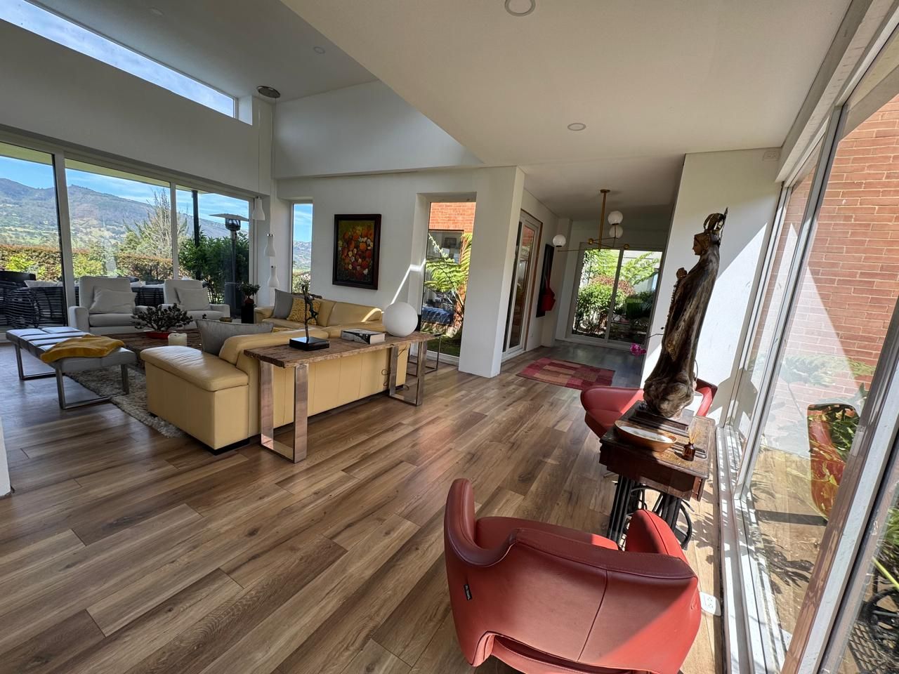 Casa en arriendo Cundinamarca La Calera La Calera 400 m2 Habitaciones 3 Baños 3 Garajes 2 Precio $15000000