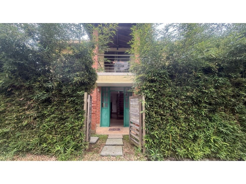 Casa Campestre en arriendo Antioquia Envigado Zúñiga 150 m2 Habitaciones 2 Baños 2 Garajes 1 Precio $8000000