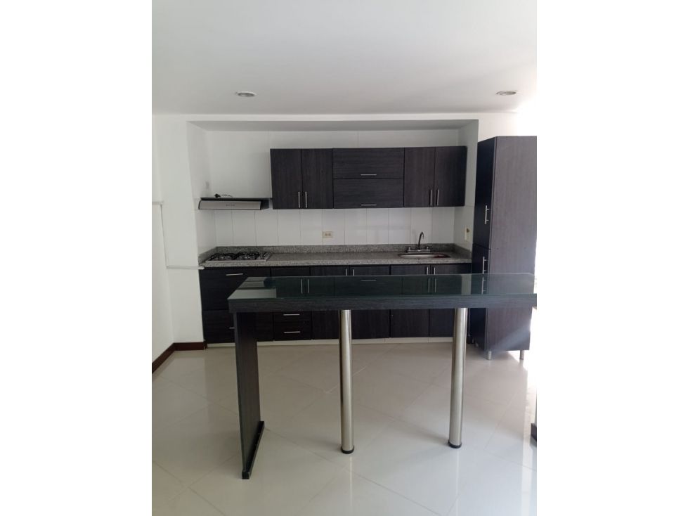 Apartamento en arriendo Antioquia Medellín Nueva Villa De Aburra 83 m2 Habitaciones 3 Baños 2 Garajes 1 Precio $2800000