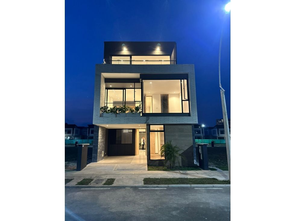 Casa en venta Antioquia Rionegro Rionegro 230 m2 Habitaciones 4 Baños 4 Garajes 1 Precio $1150000000