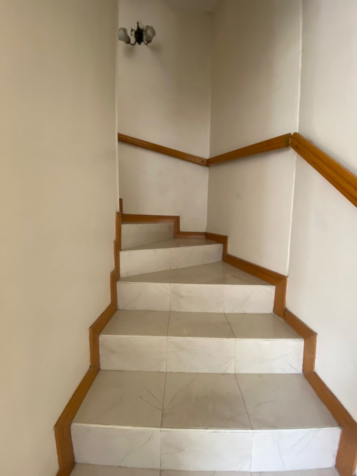 Casa en arriendo Cundinamarca Bogotá Las Villas 205 m2 Habitaciones 4 Baños 5 Garajes 3 Precio $4700000