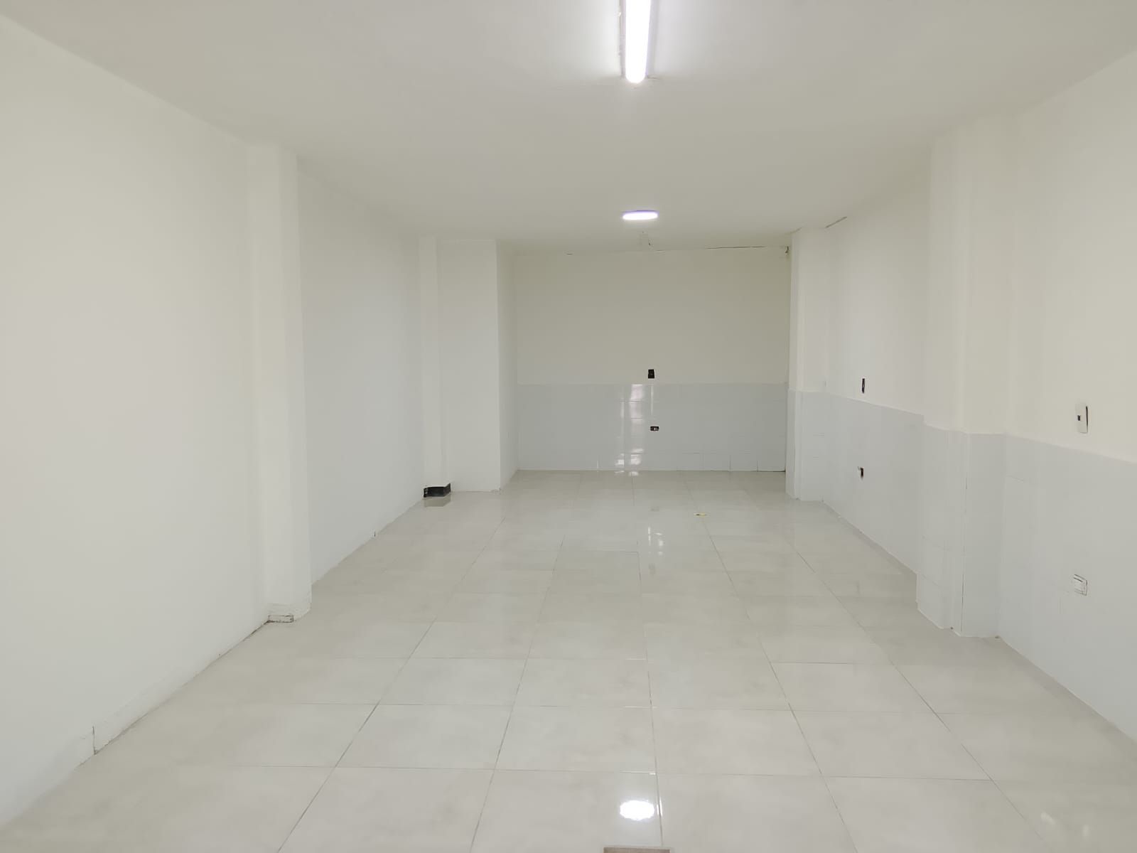 Local en arriendo Antioquia Itagüí El Rosario 100 m2 Habitaciones 0 Baños 2 Garajes 0 Precio $4300000