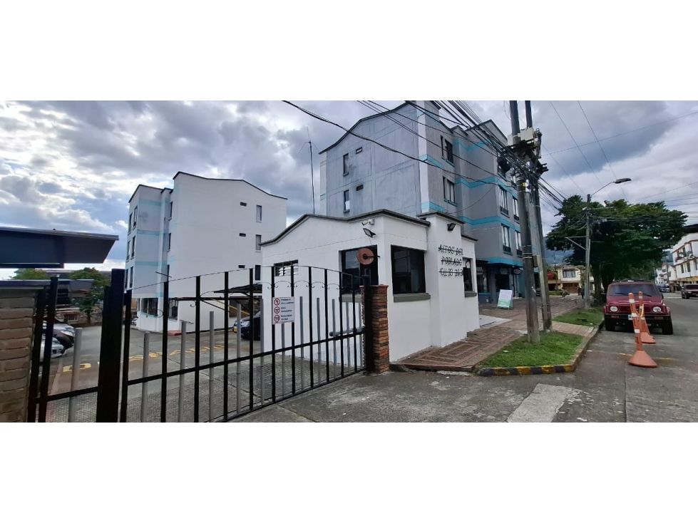 Apartamento en venta Risaralda Pereira El Poblado I Etapa 80 m2 Habitaciones 3 Baños 2 Garajes 0 Precio $280000000