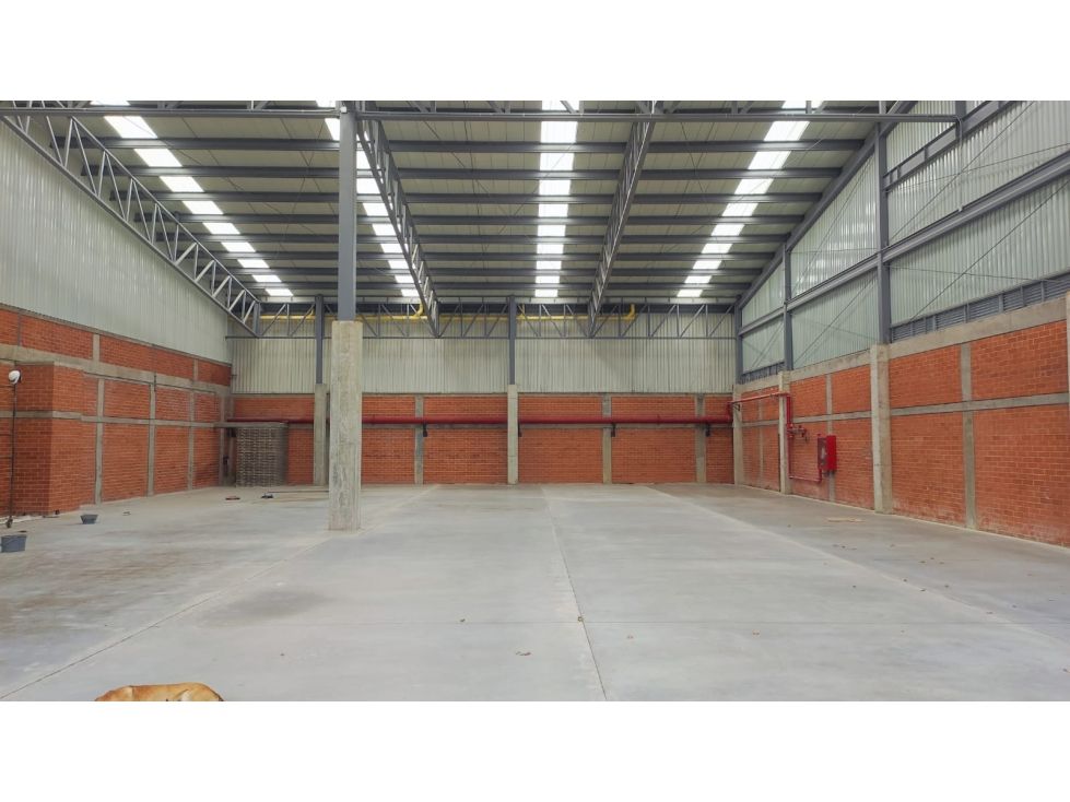 Bodega en arriendo Cundinamarca Bogotá Bogotá 993 m2 Habitaciones 0 Baños 4 Garajes 2 Precio $29790000