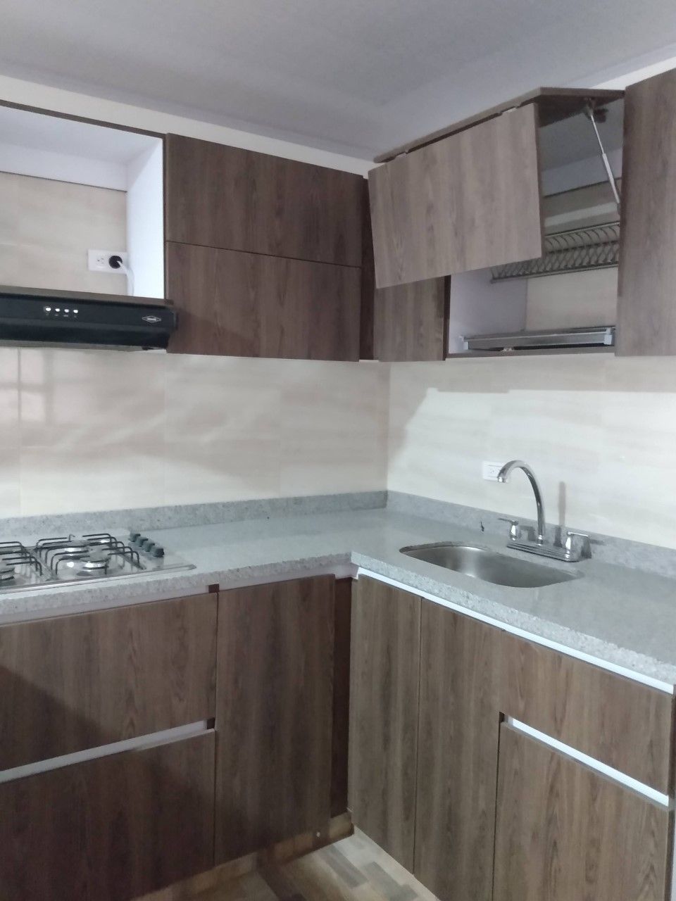 Apartamento en arriendo Cundinamarca Bogotá El Laurel 70 m2 Habitaciones 2 Baños 1 Garajes 0 Precio $1600000