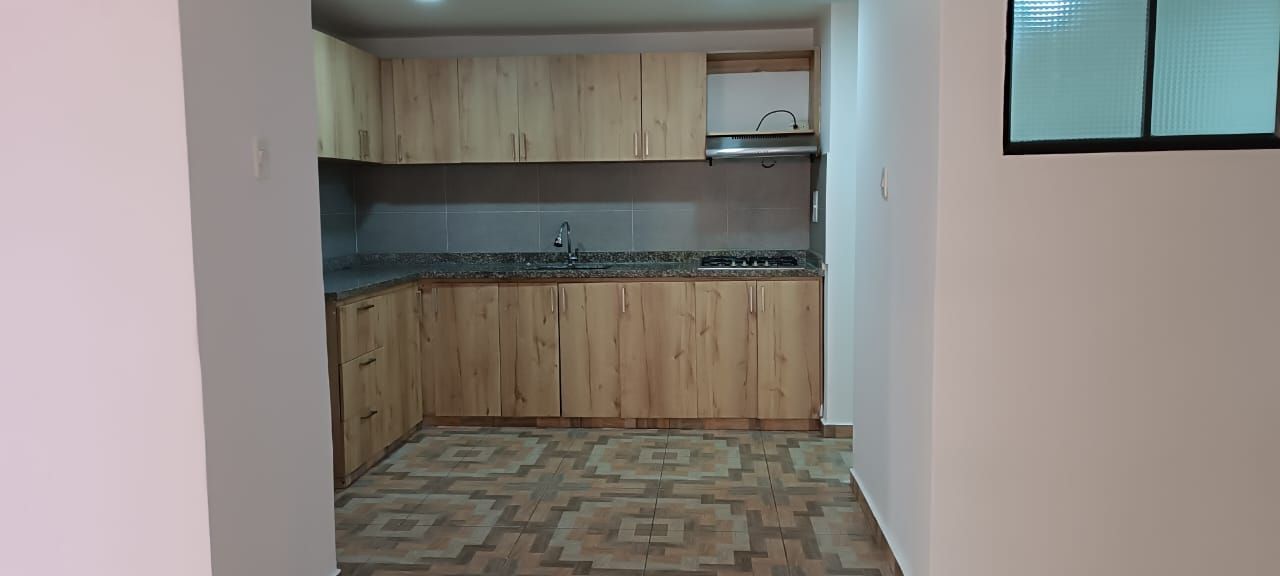 Apartamento en arriendo Cundinamarca Bogotá El Laurel 100 m2 Habitaciones 3 Baños 2 Garajes 0 Precio $2200000