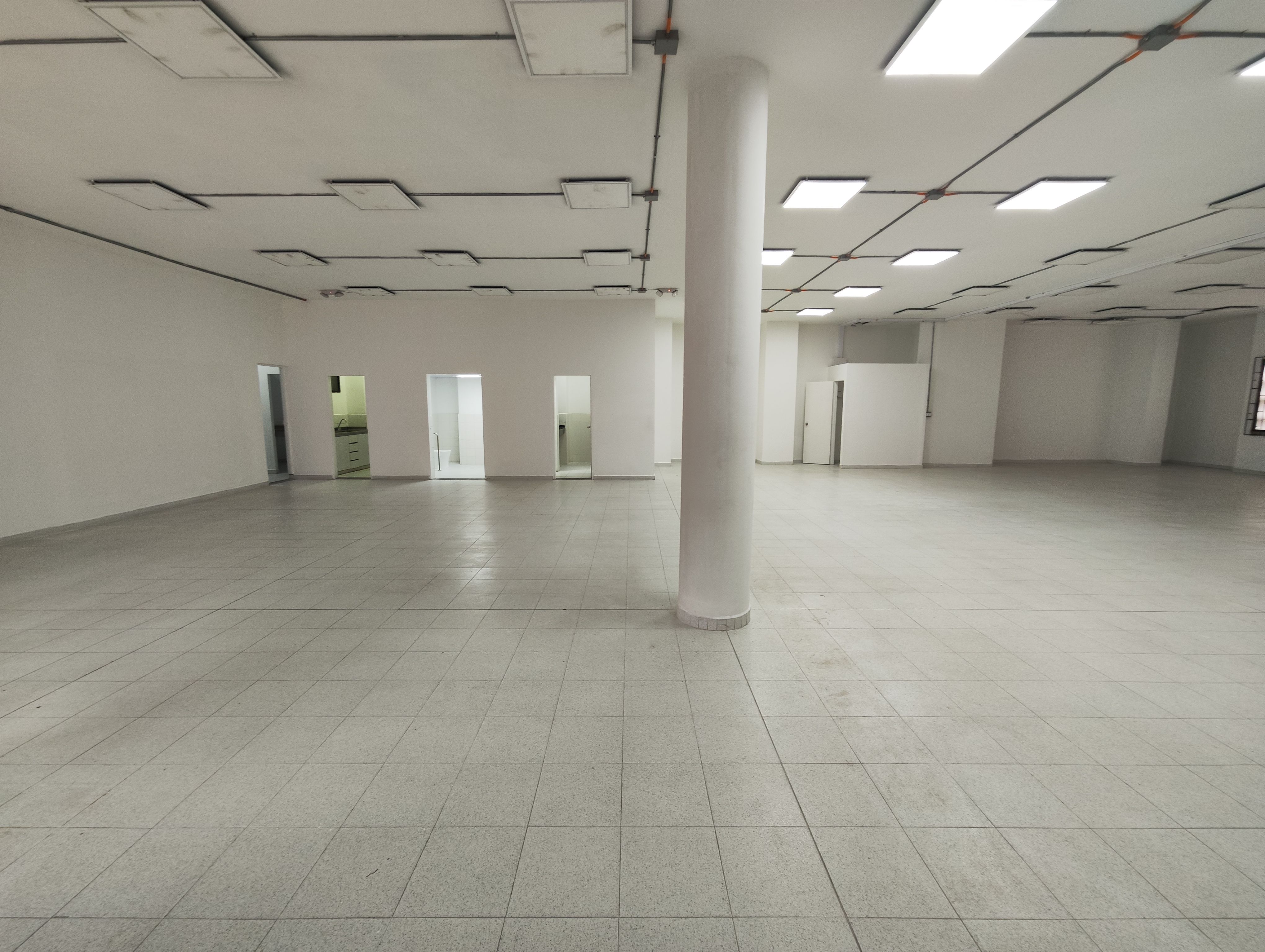 Local en arriendo Antioquia Medellín San Antonio De Prado 301 m2 Habitaciones 0 Baños 1 Garajes 0 Precio $17000000