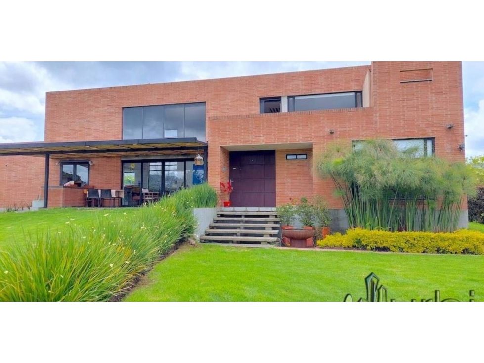 Finca en venta Cundinamarca Chía Delicias Norte Sector Bojaca 220 m2 Habitaciones 3 Baños 3 Garajes 8 Precio $1250000000