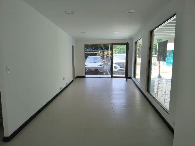 Local en venta Antioquia Medellín Calle Nueva 80 m2 Habitaciones 0 Baños 1 Garajes 0 Precio $420000000