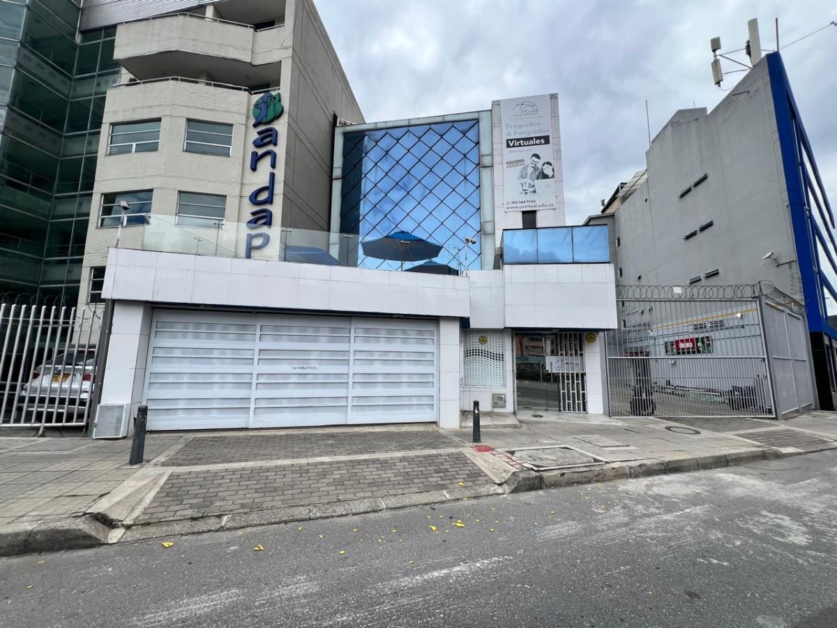 Oficina en arriendo Cundinamarca Bogotá Juan Xxiii 165 m2 Habitaciones 0 Baños 2 Garajes 0 Precio $6500000