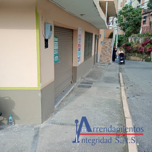 Local en arriendo Antioquia Medellín El Rincon 19 m2 Habitaciones 0 Baños 1 Garajes 0 Precio $1500000
