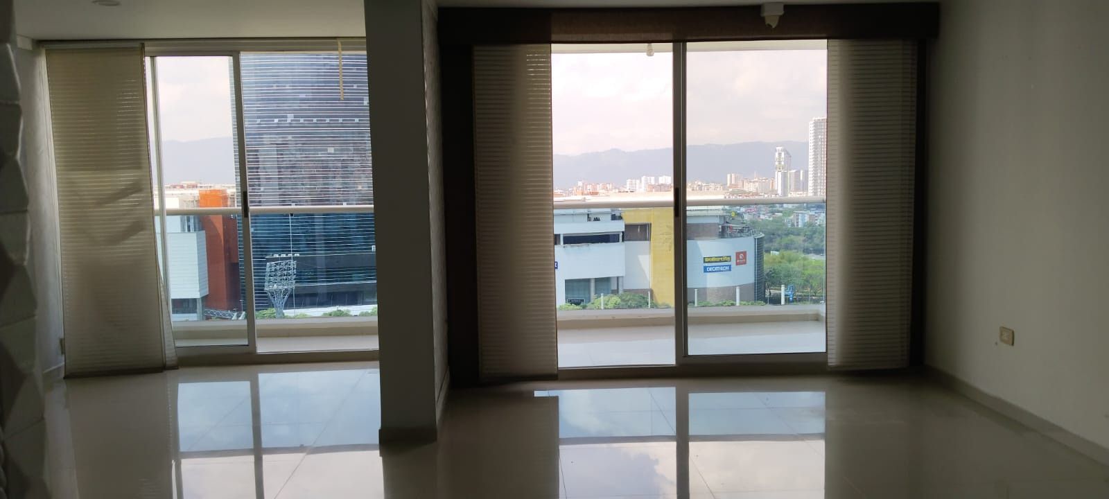 Apartamento en venta Santander Bucaramanga El Tejar 127 m2 Habitaciones 4 Baños 2 Garajes 2 Precio $780000000